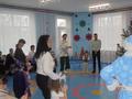 ВОСПИТАННИКИ ПЕРВОЙ МЛАДШЕЙ ГРУППЫ С ПЕСНЯМИ И ПЛЯСКАМИ ВСТРЕТИЛИ НОВЫЙ ГОД!